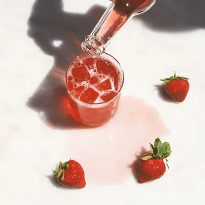 Naked Swim Red Sparkling Tea 250ml, sfeerfoto 2