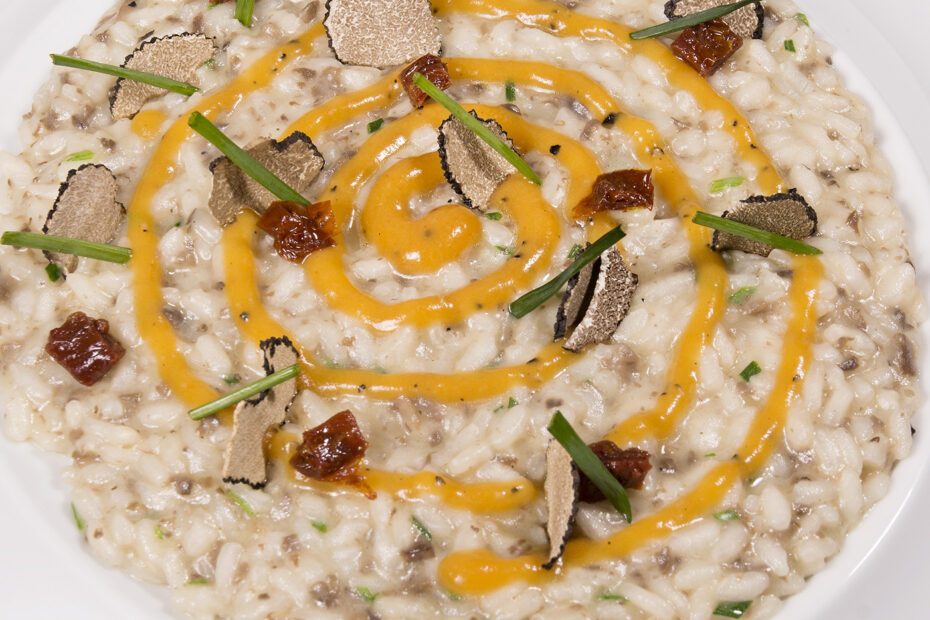 Risotto met klassieke truffelsaus en pompoen-gembersoep met truffel